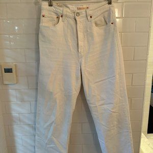 Levi's White Ribcage Straight Ankle Jeans size 29